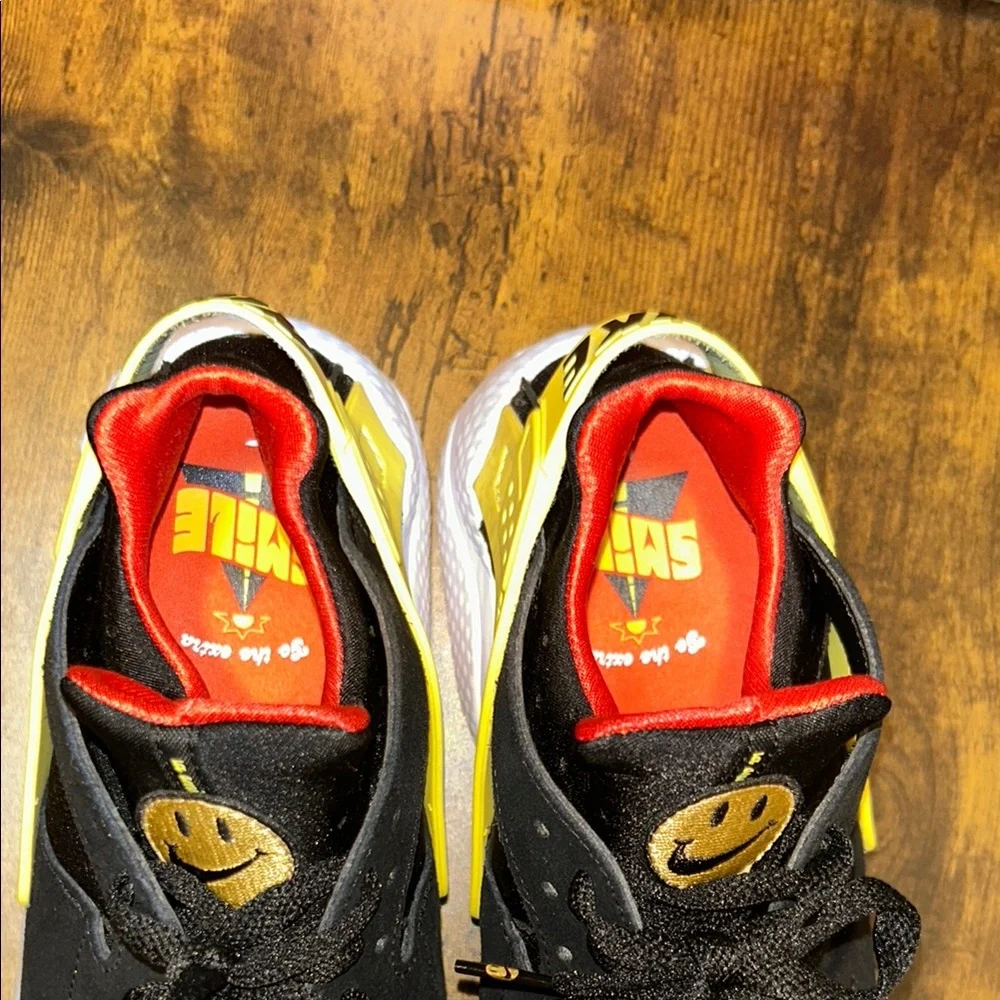 Nike AIR HUARACHE (WOMEN 10 MEN 8.5) - Picture 8 of 8